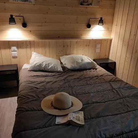 Camping Le Rouge Gorge **** 10' Puy Du Fou Saint-Laurent-sur-Sèvre Buitenkant foto