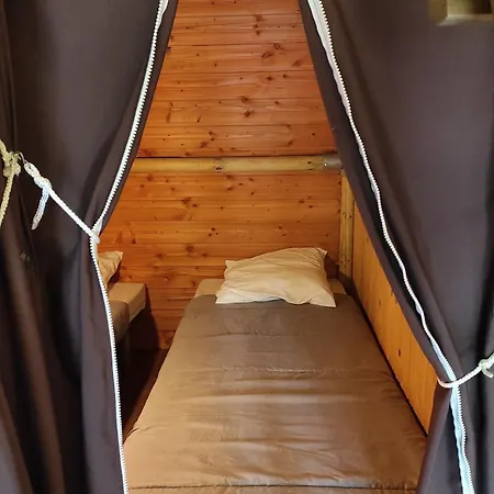 Camping Le Rouge Gorge **** 10' Puy Du Fou Saint-Laurent-sur-Sèvre Buitenkant foto