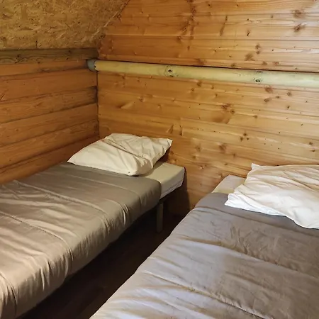 Camping Le Rouge Gorge **** 10' Puy Du Fou Saint-Laurent-sur-Sèvre Buitenkant foto