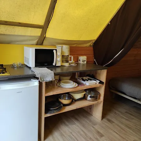Camping Le Rouge Gorge **** 10' Puy Du Fou Saint-Laurent-sur-Sèvre Buitenkant foto