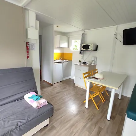 Camping Le Rouge Gorge **** 10' Puy Du Fou Saint-Laurent-sur-Sèvre Buitenkant foto