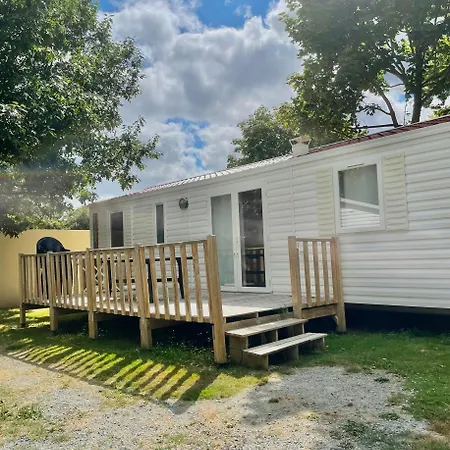 Camping Le Rouge Gorge **** 10' Puy Du Fou Saint-Laurent-sur-Sèvre Buitenkant foto